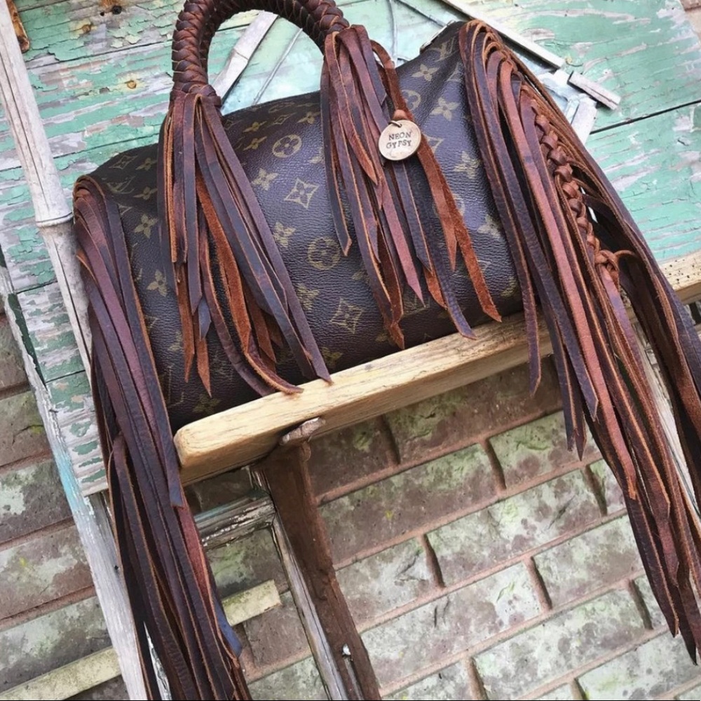 IN SEARCH OF THIS BAG!!!! Any help would be greatly appreciated